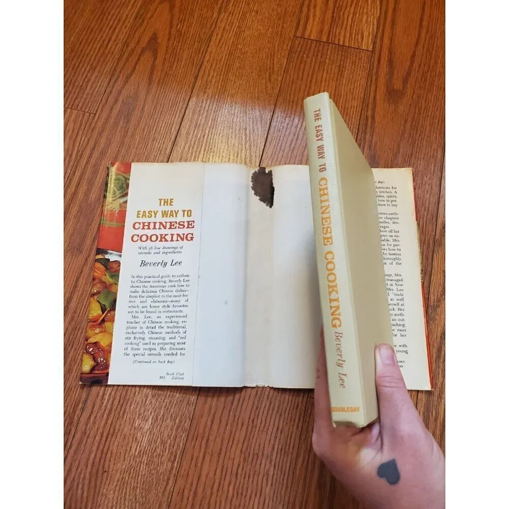 Lot of 2 Vintage Chinese Cook Books Mrs.Ma's...& Lee Easy way‎ to...Hardbacks